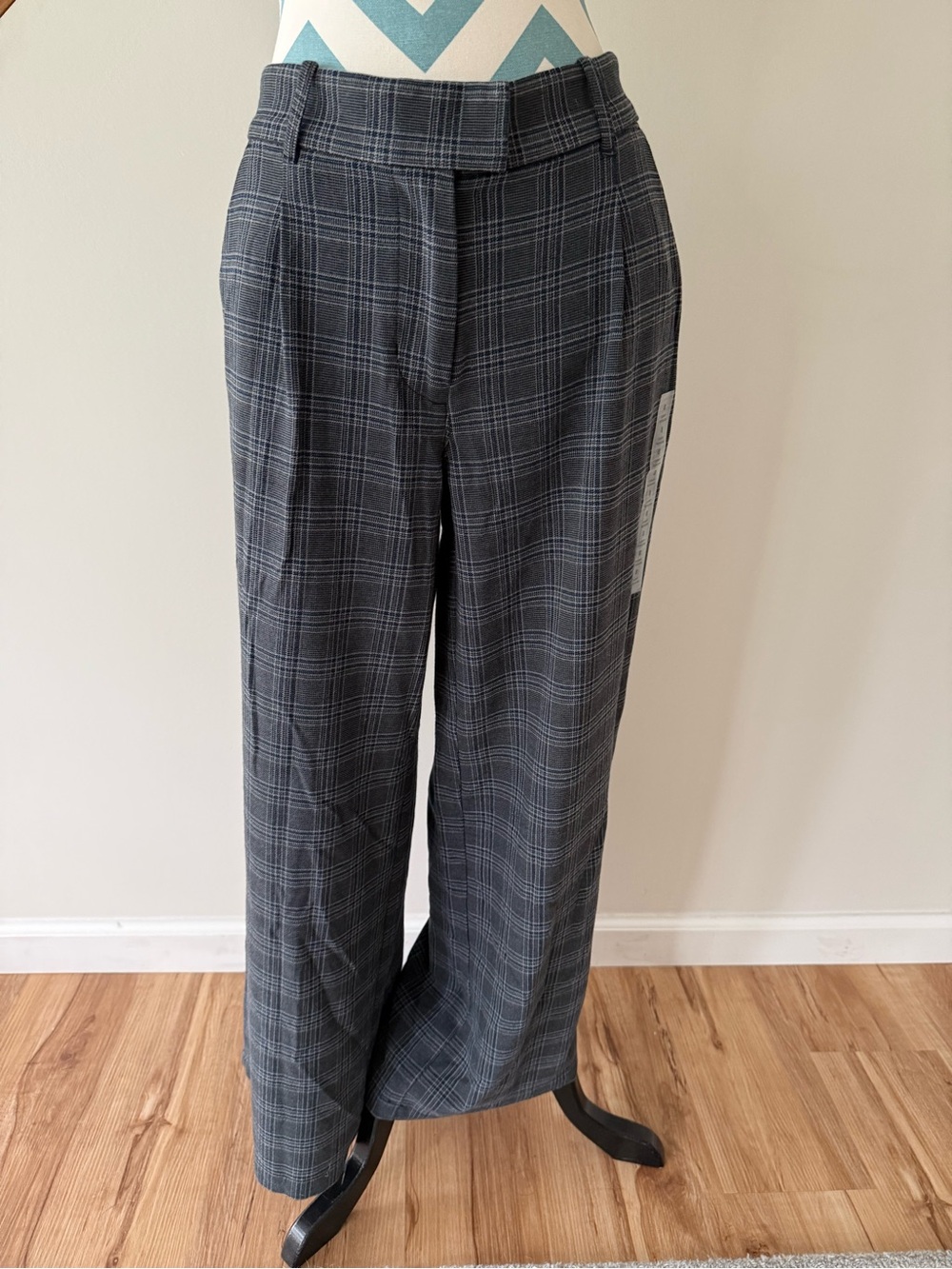 American Eagle Outfitters Gray Plaid Trousers